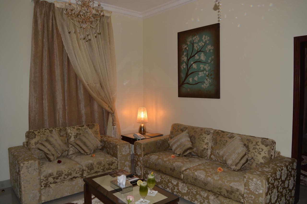 Diamond Suites Nadinah Екстериор снимка