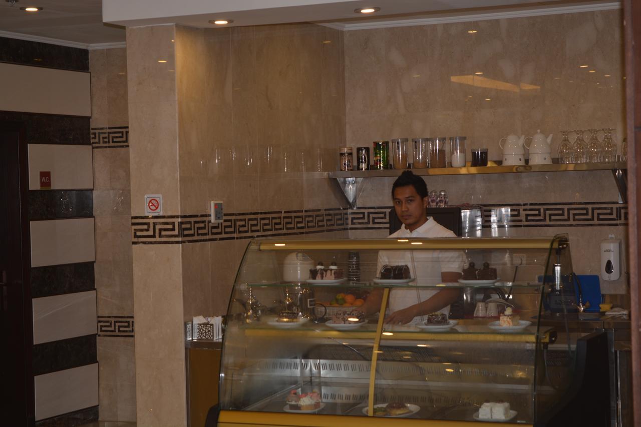 Diamond Suites Nadinah Екстериор снимка