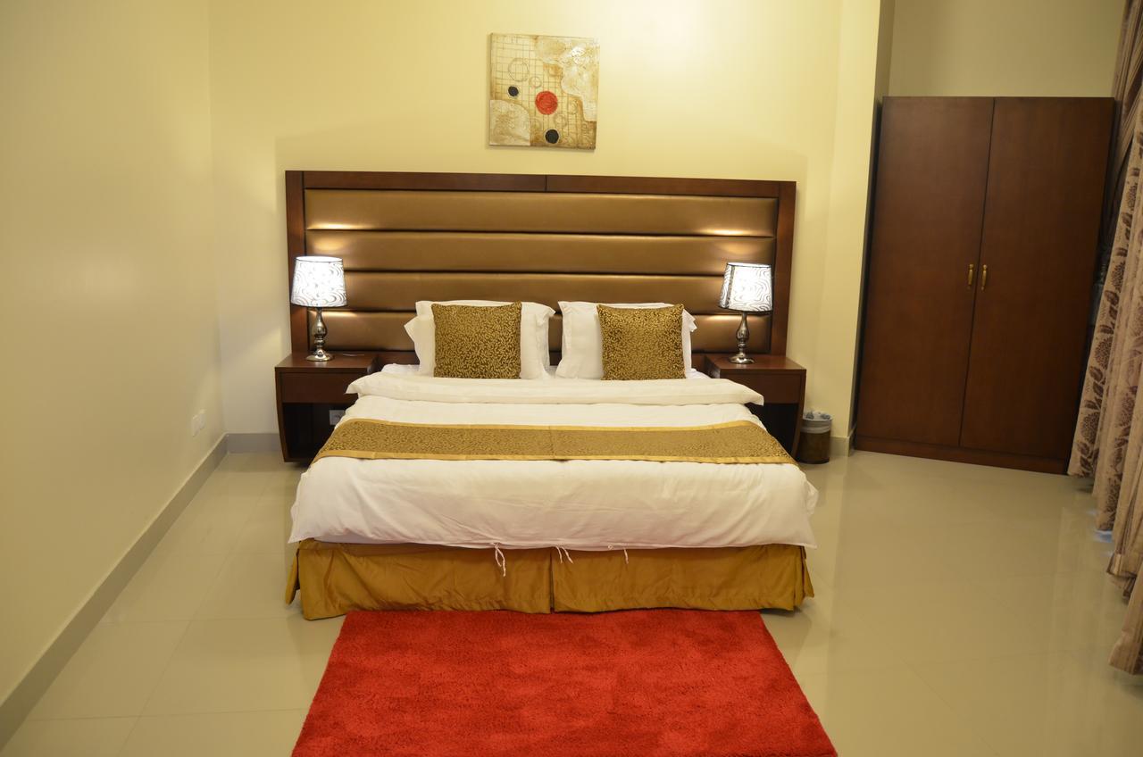 Diamond Suites Nadinah Екстериор снимка