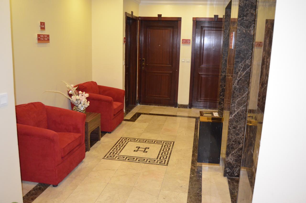 Diamond Suites Nadinah Екстериор снимка
