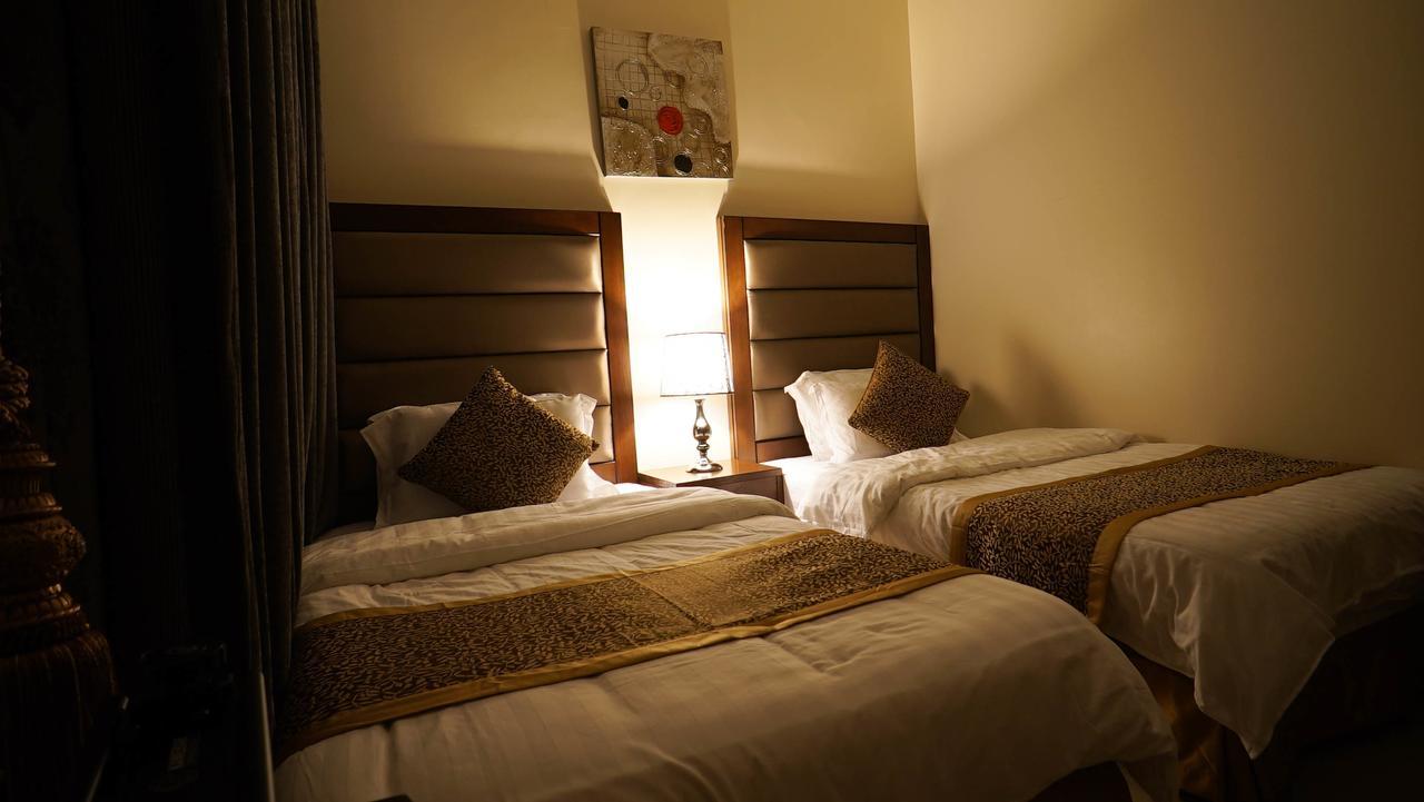 Diamond Suites Nadinah Екстериор снимка