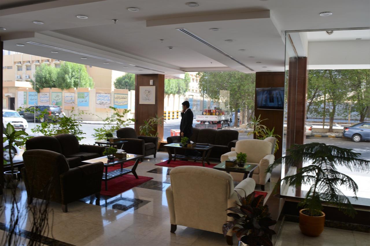Diamond Suites Nadinah Екстериор снимка